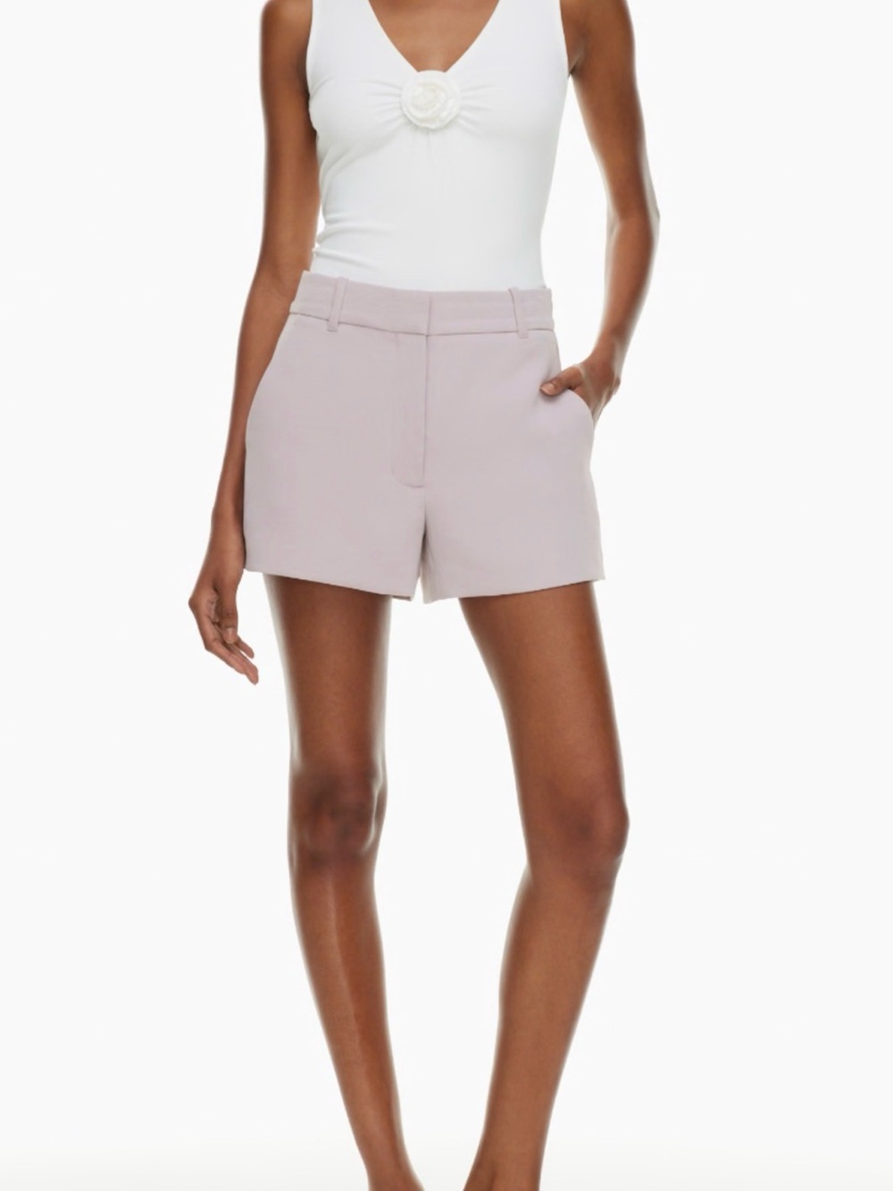 Wilfred Tailored High-Rise Shorts in Dark Grey (B1)